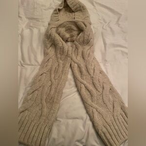 Women’s arm sweater